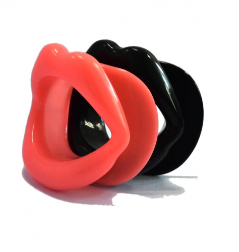 Кляп губы photo 1